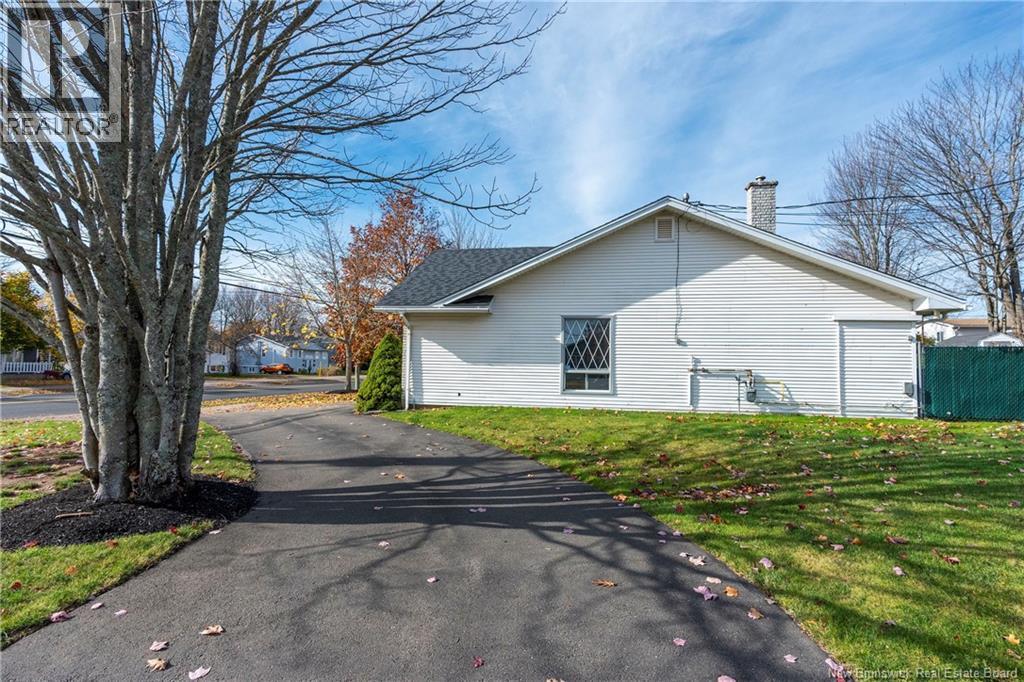 147 Hennessey Drive, Moncton, New Brunswick  E1A 5P2 - Photo 10 - NB129117