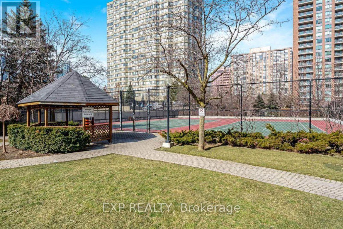 1003 - 55 Elm Drive W, Mississauga, Ontario  L5B 3Z3 - Photo 2 - W12526474