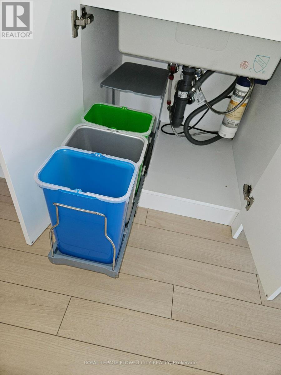 1008 - 3071 Trafalgar Road, Oakville, Ontario  L6H 8C6 - Photo 10 - W12526476