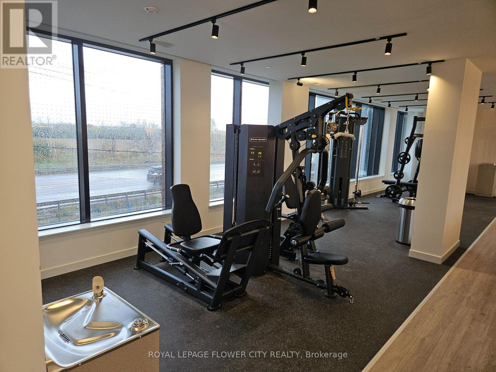 1008 - 3071 Trafalgar Road, Oakville, Ontario  L6H 8C6 - Photo 8 - W12526476