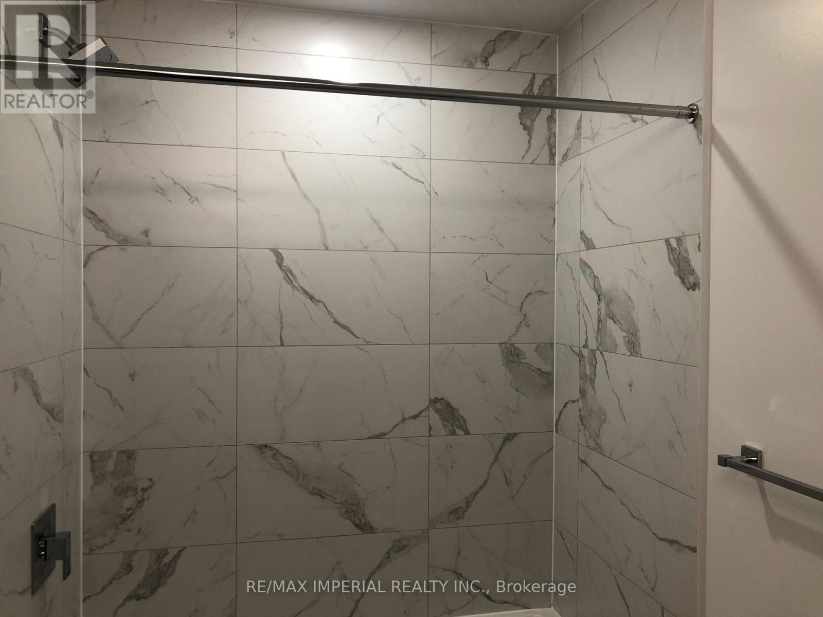 1709 - 4065 Confederation Parkway, Mississauga, Ontario  L5B 0L4 - Photo 7 - W12526480