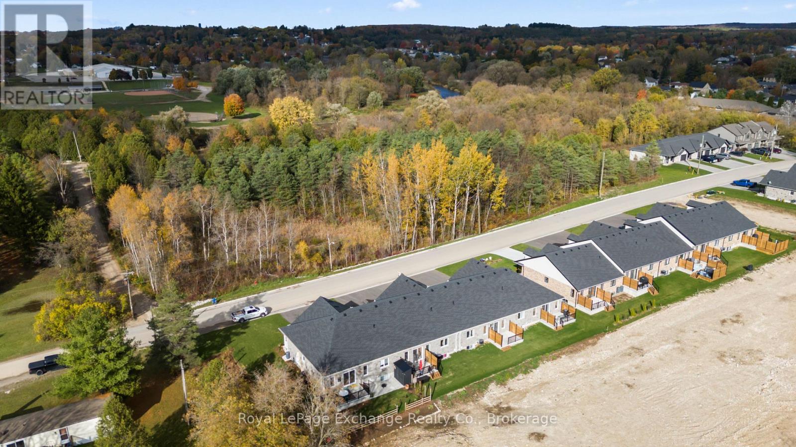 443 Park St W, West Grey, Ontario N0G 1R0 - Photo 3 - X12479867