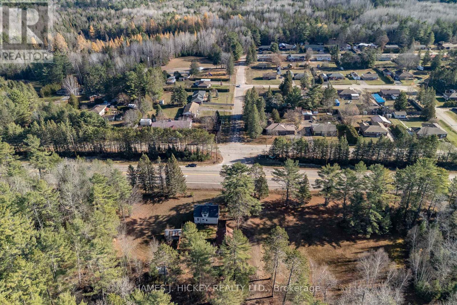 32359 Hwy 17 Highway, Laurentian Hills, Ontario K0J 1P0 - Photo 17 - X12524560