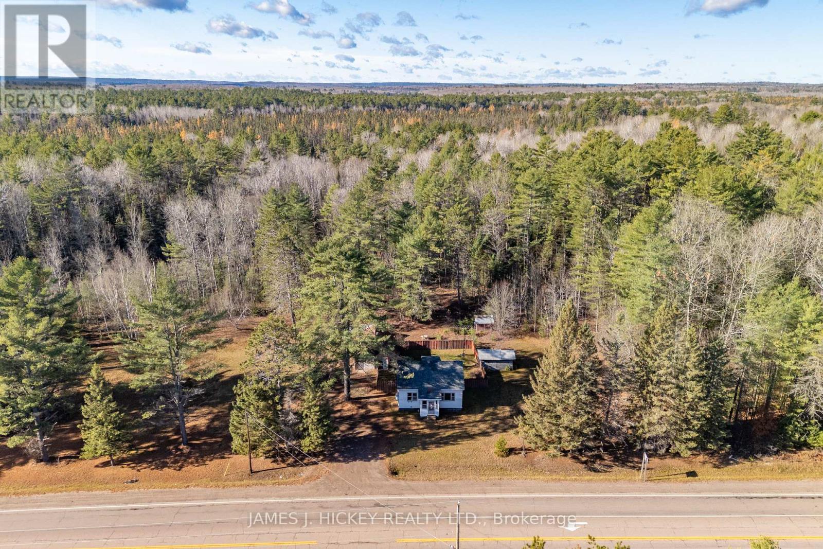 32359 Hwy 17 Highway, Laurentian Hills, Ontario K0J 1P0 - Photo 20 - X12524560