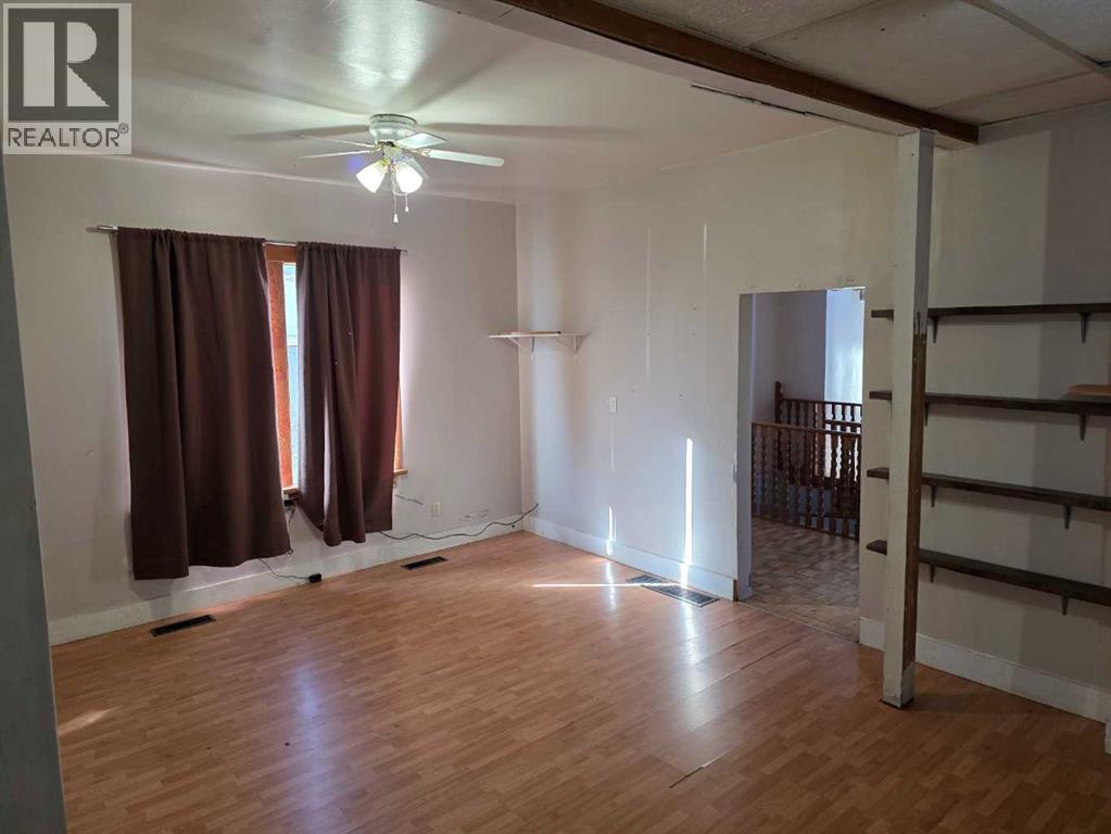 5033 48 Street, Sedgewick, Alberta  T0B 4C0 - Photo 18 - A2262440