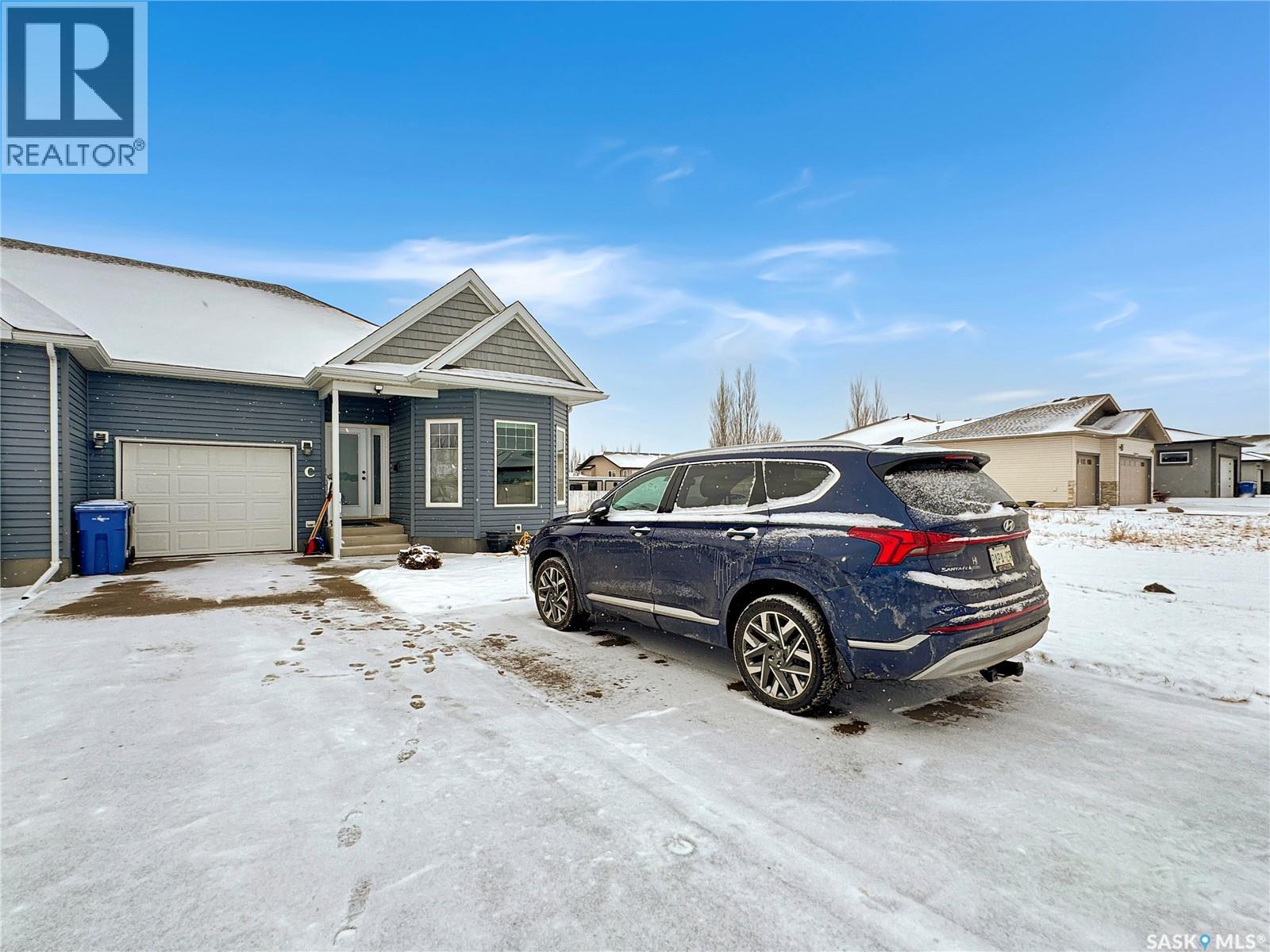 C 2301 Amos DRIVE, North Battleford, Saskatchewan