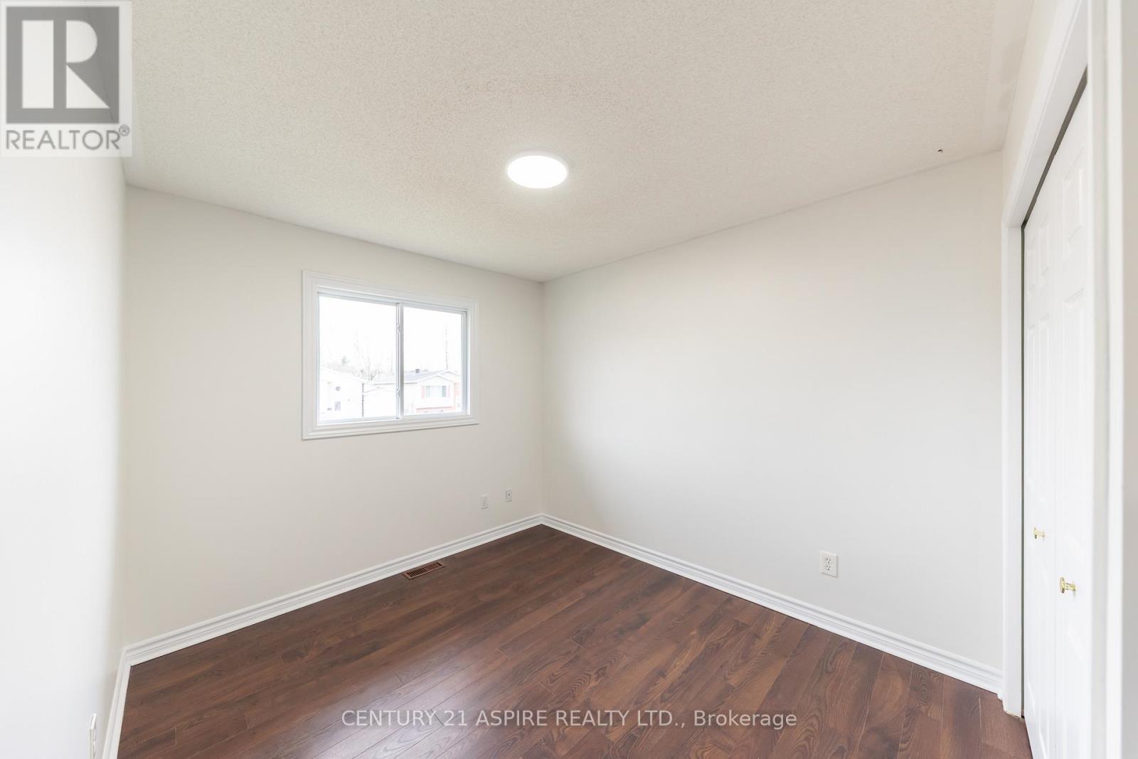 20 Briarwood Drive, Petawawa, Ontario K8H 3N8 - Photo 19 - X12526492