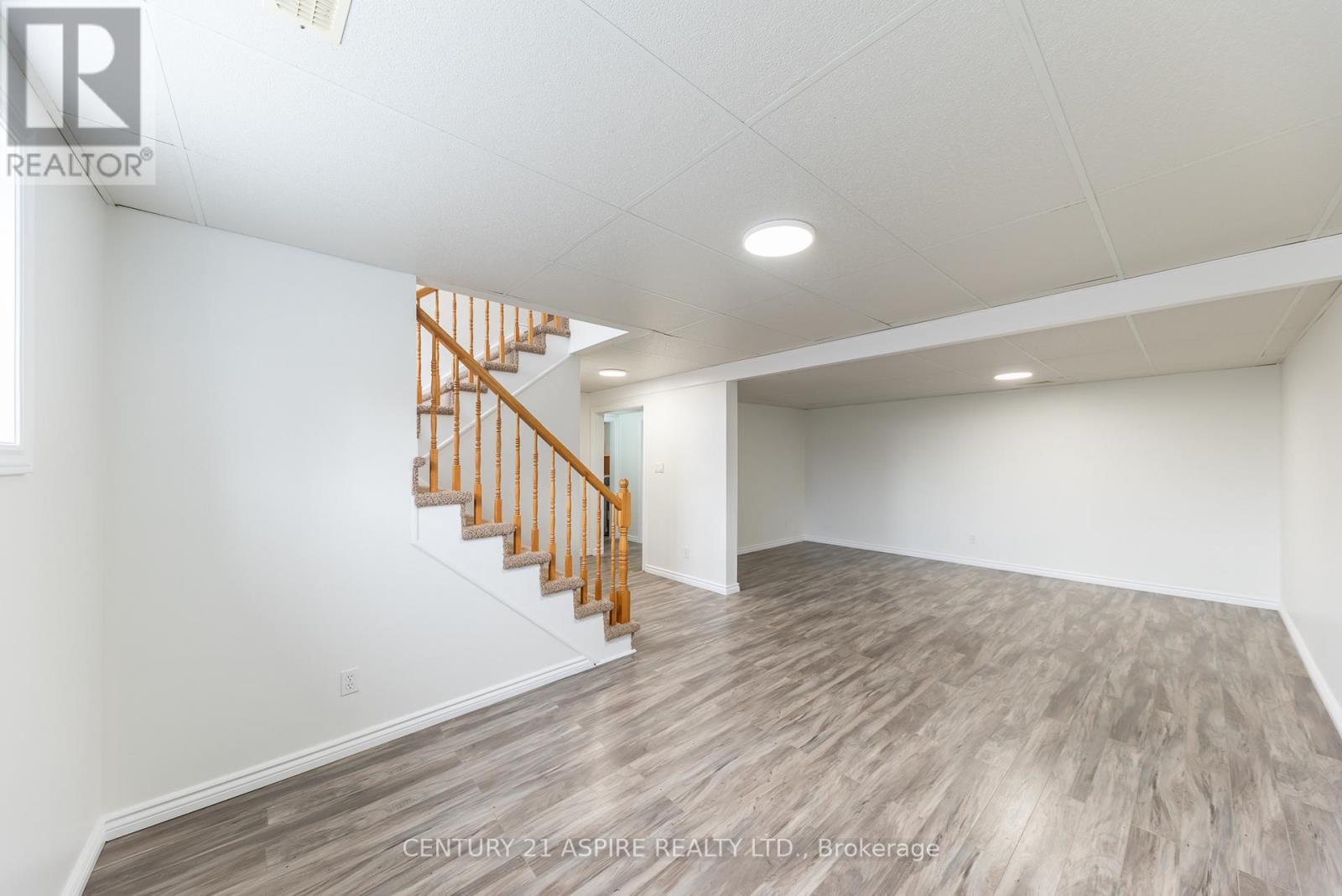 20 Briarwood Drive, Petawawa, Ontario K8H 3N8 - Photo 24 - X12526492