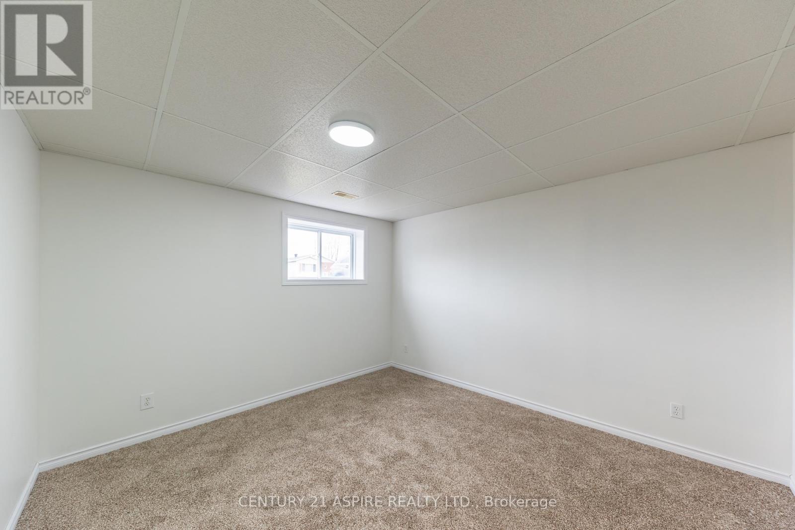 20 Briarwood Drive, Petawawa, Ontario K8H 3N8 - Photo 26 - X12526492