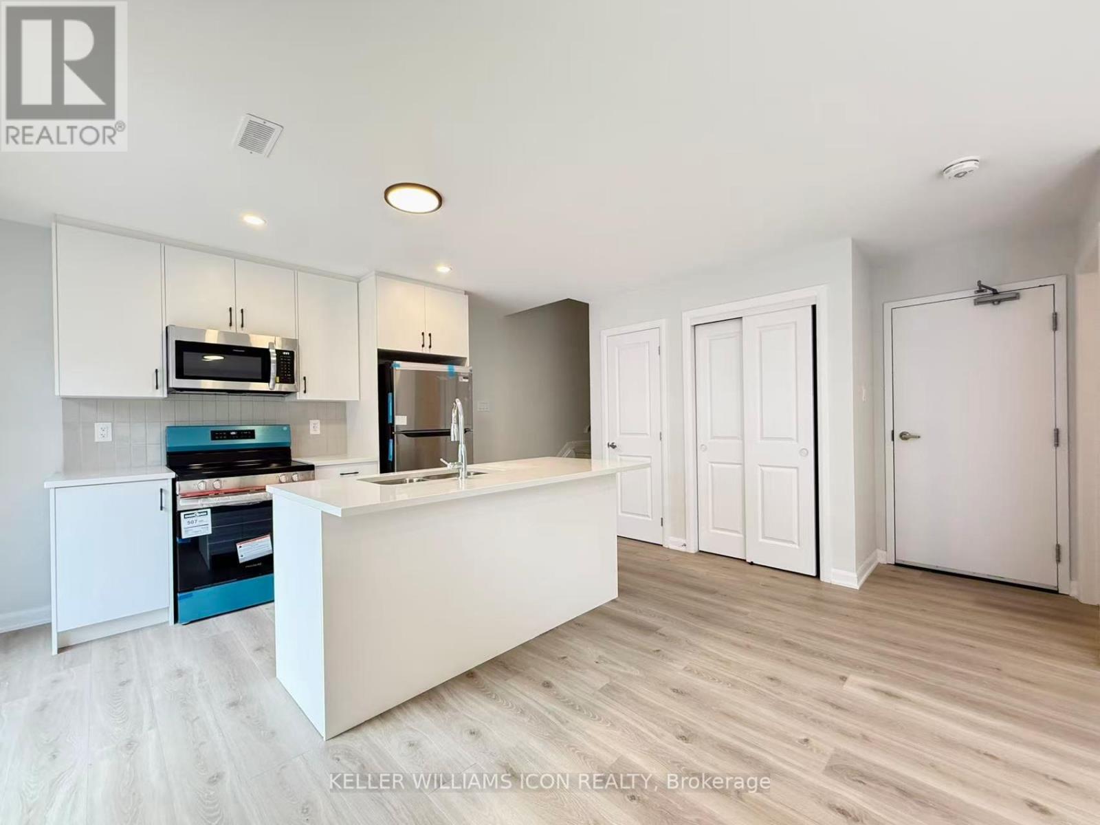 # 19 - 701 Glenroy Gilbert Drive, Ottawa, Ontario  K2J 7N8 - Photo 8 - X12526490