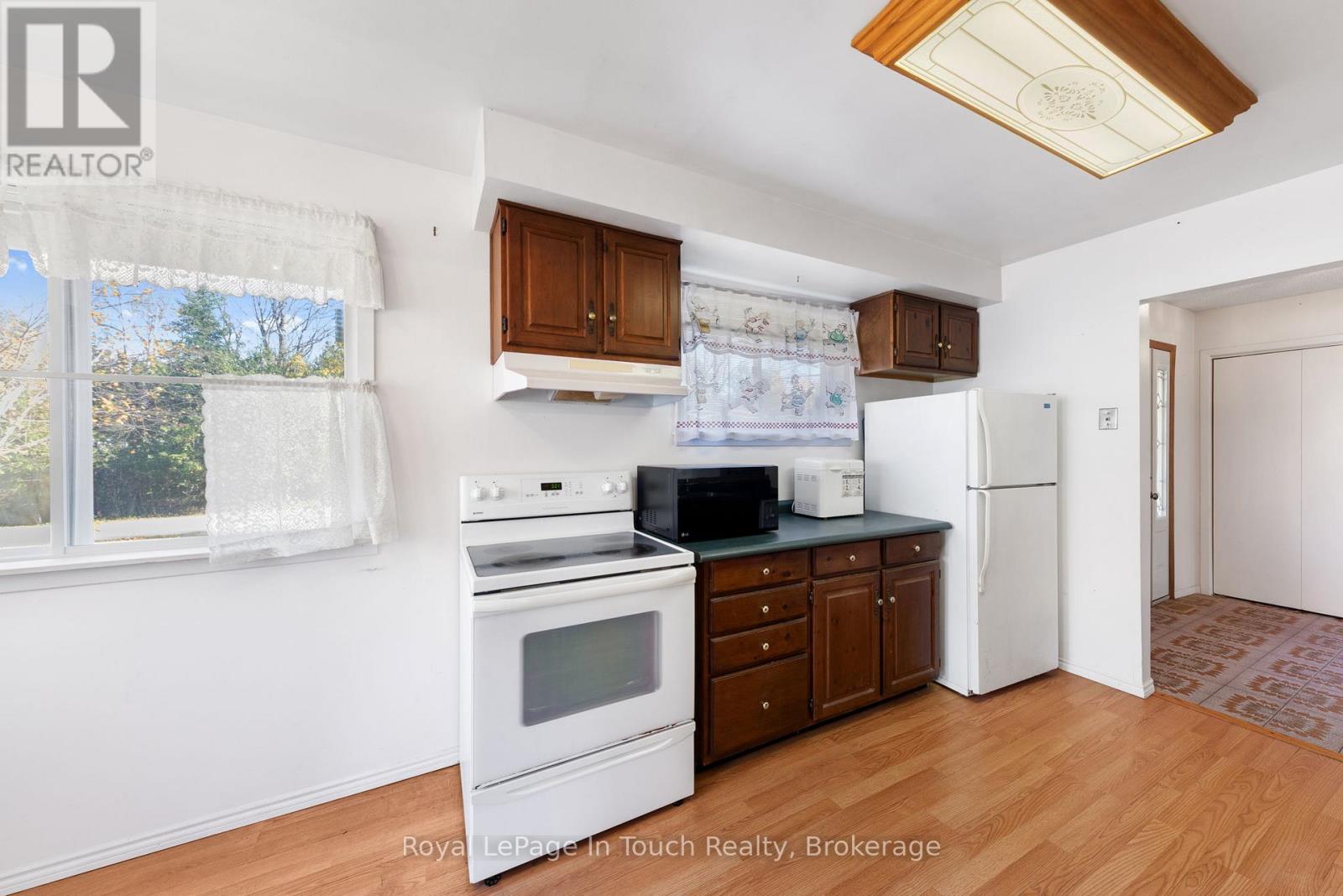 2 Coppercliff Crescent, Tiny, Ontario L9M 0C4 - Photo 27 - S12526494