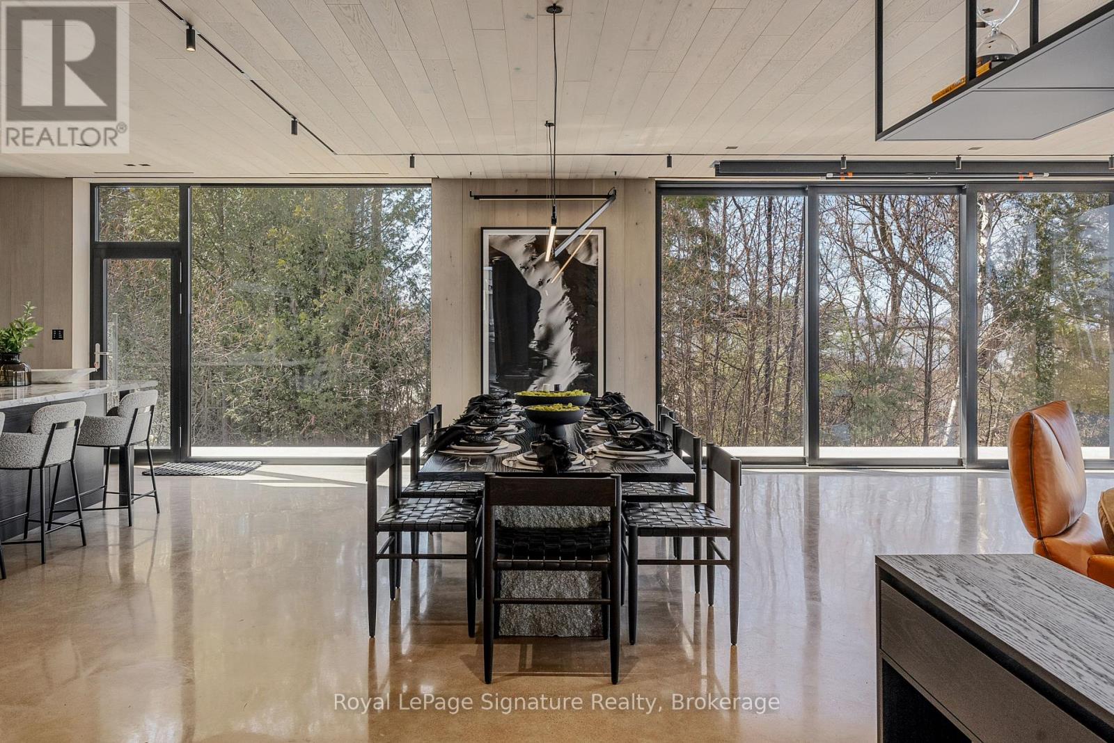 120 Sebastian Street, Blue Mountains, Ontario N0H 1J0 - Photo 14 - X12526496