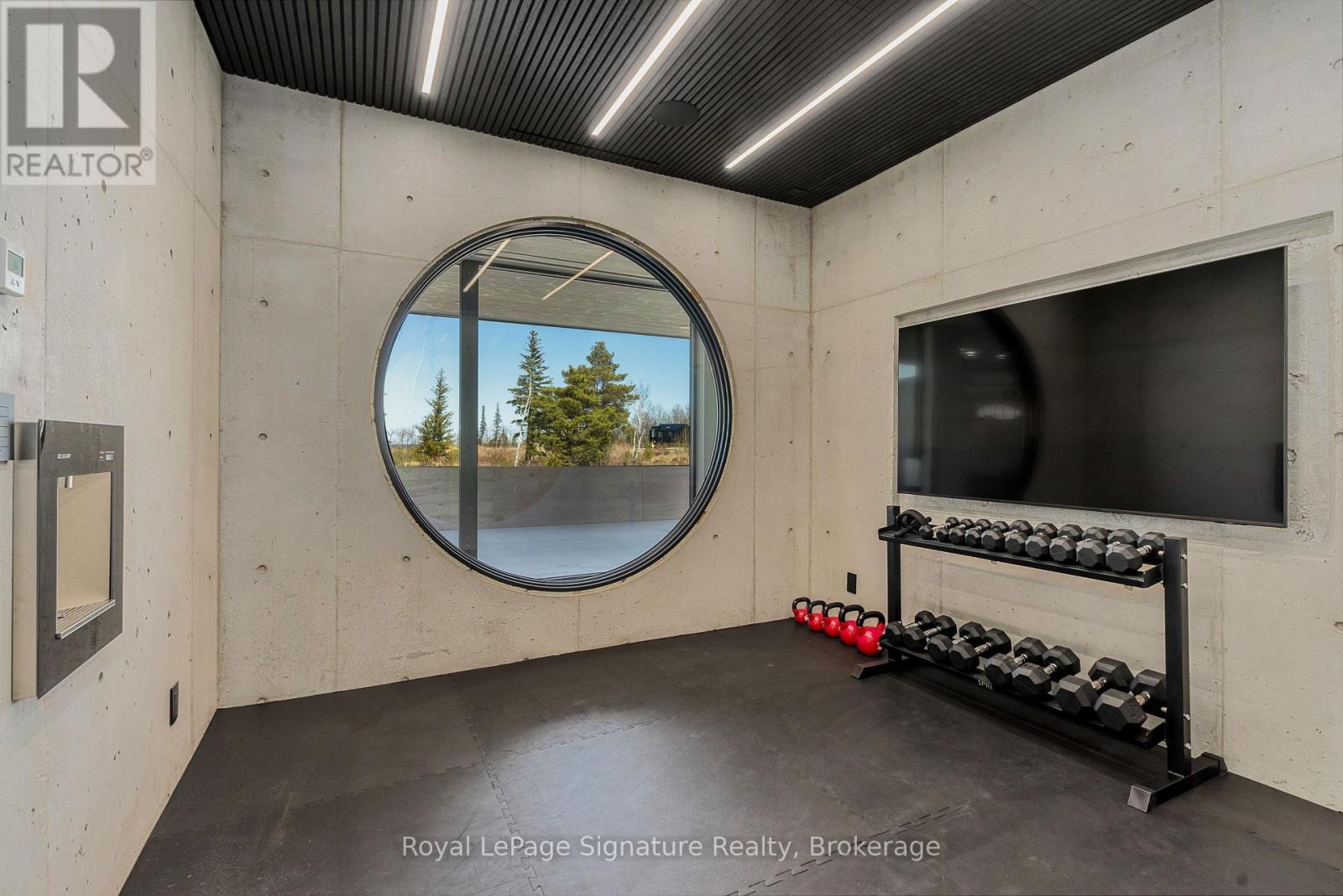 120 Sebastian Street, Blue Mountains, Ontario N0H 1J0 - Photo 24 - X12526496