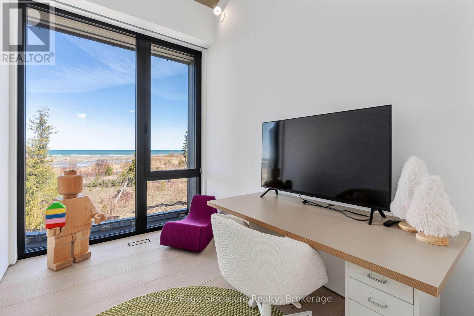 120 Sebastian Street, Blue Mountains, Ontario N0H 1J0 - Photo 43 - X12526496