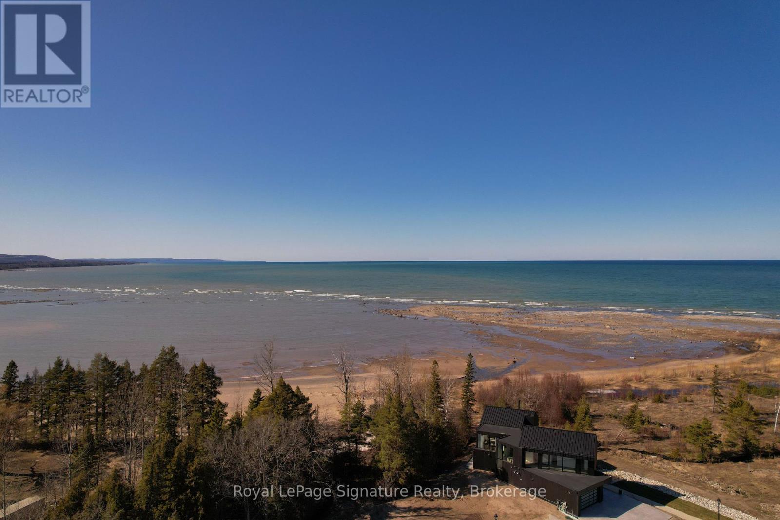 120 Sebastian Street, Blue Mountains, Ontario N0H 1J0 - Photo 49 - X12526496