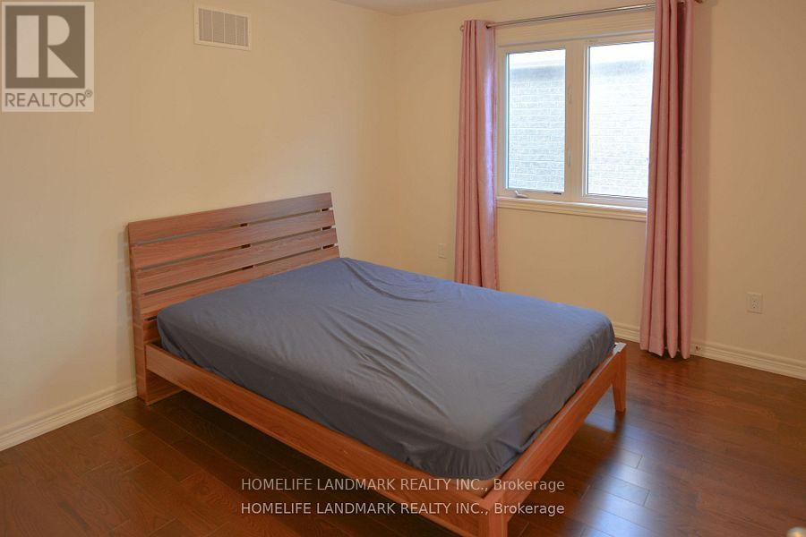 18 Wandering Glider Trail, Bradford West Gwillimbury, Ontario  L3Z 2A5 - Photo 12 - N12526500