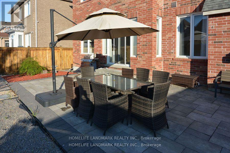 18 Wandering Glider Trail, Bradford West Gwillimbury, Ontario  L3Z 2A5 - Photo 15 - N12526500