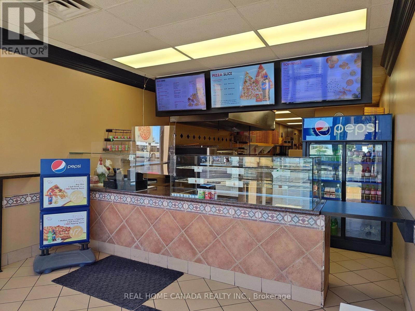 5 - 1146 Barton Street E, Hamilton, Ontario L8H 2V1 - Photo 3 - X12526502