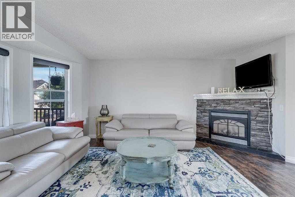 31 Inverness Grove Se, Calgary, Alberta  T2Z 3K3 - Photo 7 - A2248593