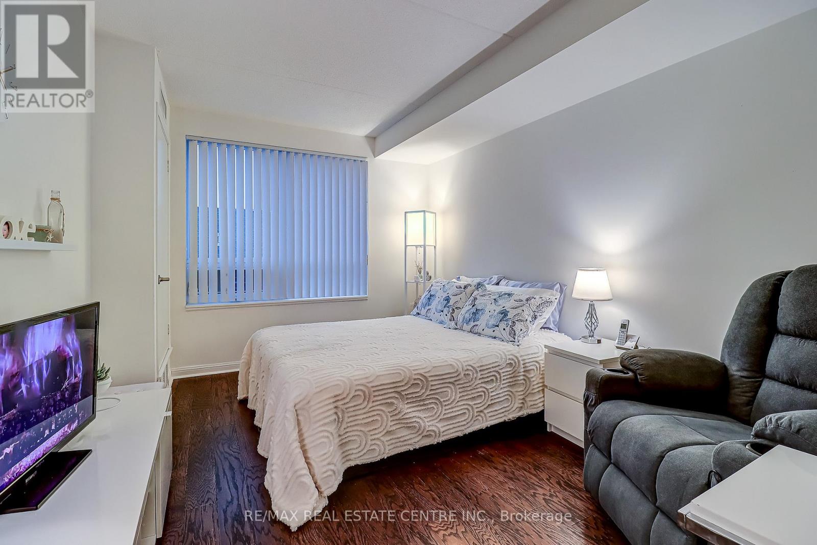 216 - 50 Via Rosedale Way, Brampton, Ontario  L6R 3Z7 - Photo 17 - W12526382