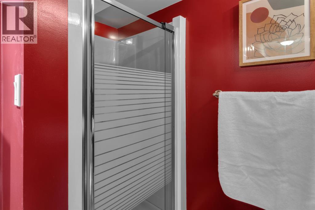 26 Springbank Rise Sw, Calgary, Alberta  T3H 4J6 - Photo 34 - A2266992