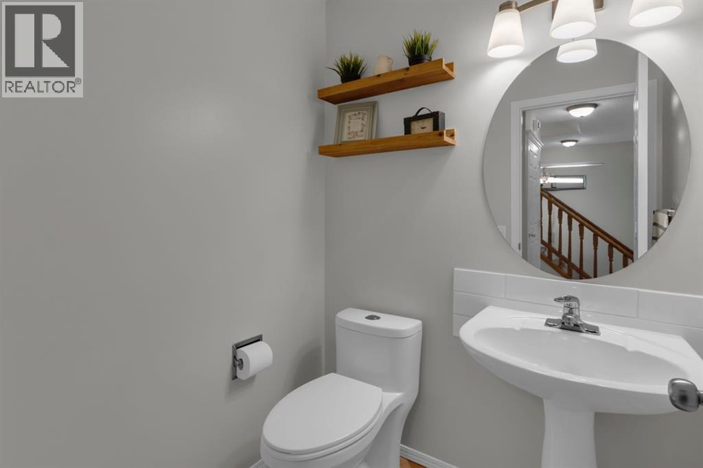 26 Springbank Rise Sw, Calgary, Alberta  T3H 4J6 - Photo 12 - A2266992