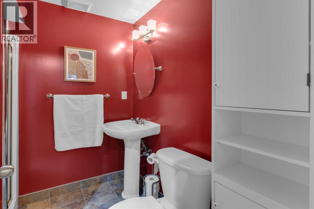 26 Springbank Rise Sw, Calgary, Alberta  T3H 4J6 - Photo 33 - A2266992