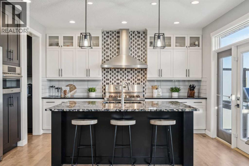 424 Montclair Place, Cochrane Lake, Alberta  T4C 0A8 - Photo 7 - A2267564