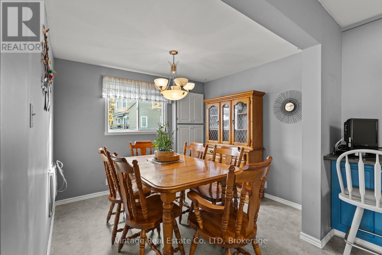 190 Thorold Road, Welland, Ontario  L3C 3V7 - Photo 13 - X12526526