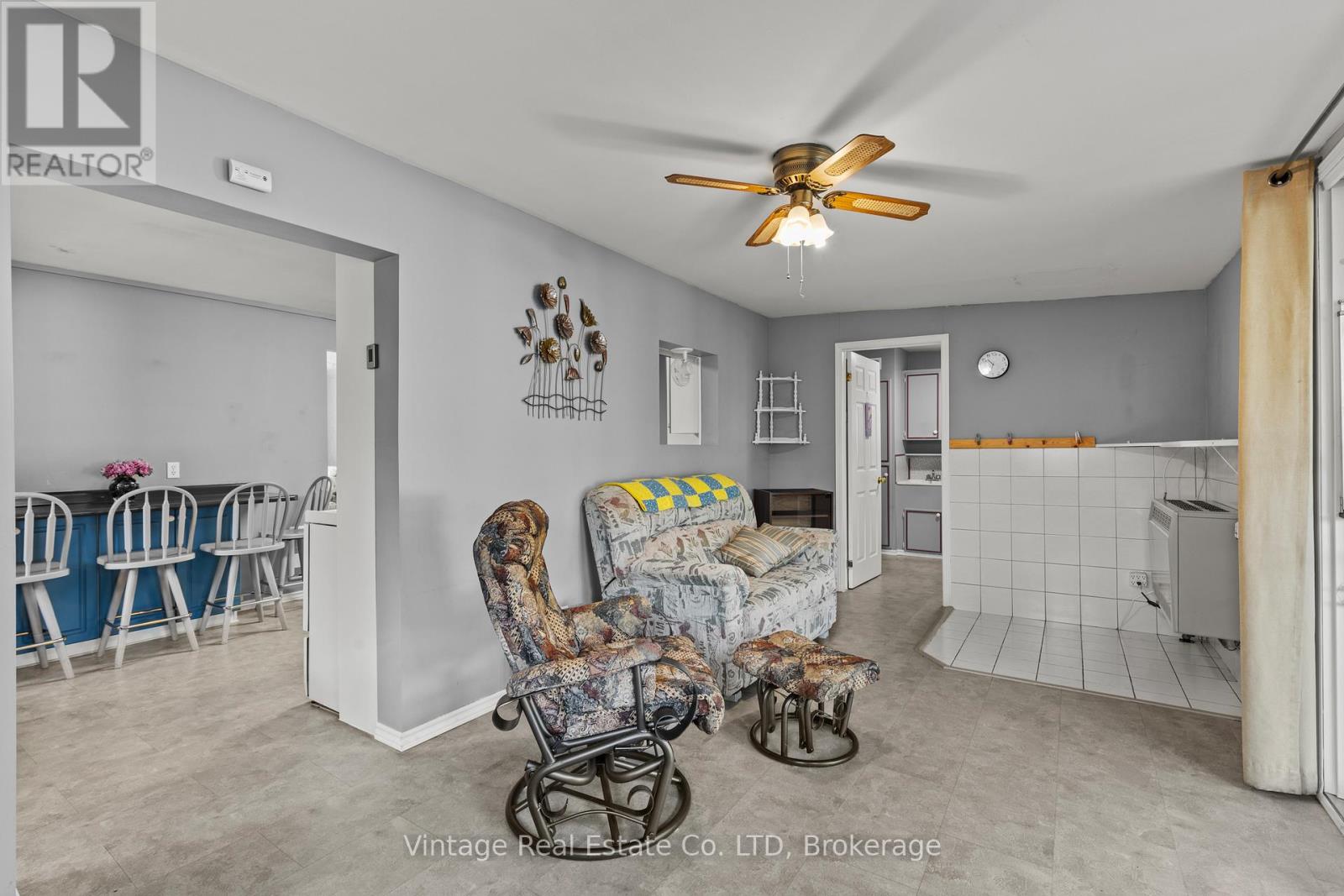 190 Thorold Road, Welland, Ontario  L3C 3V7 - Photo 14 - X12526526