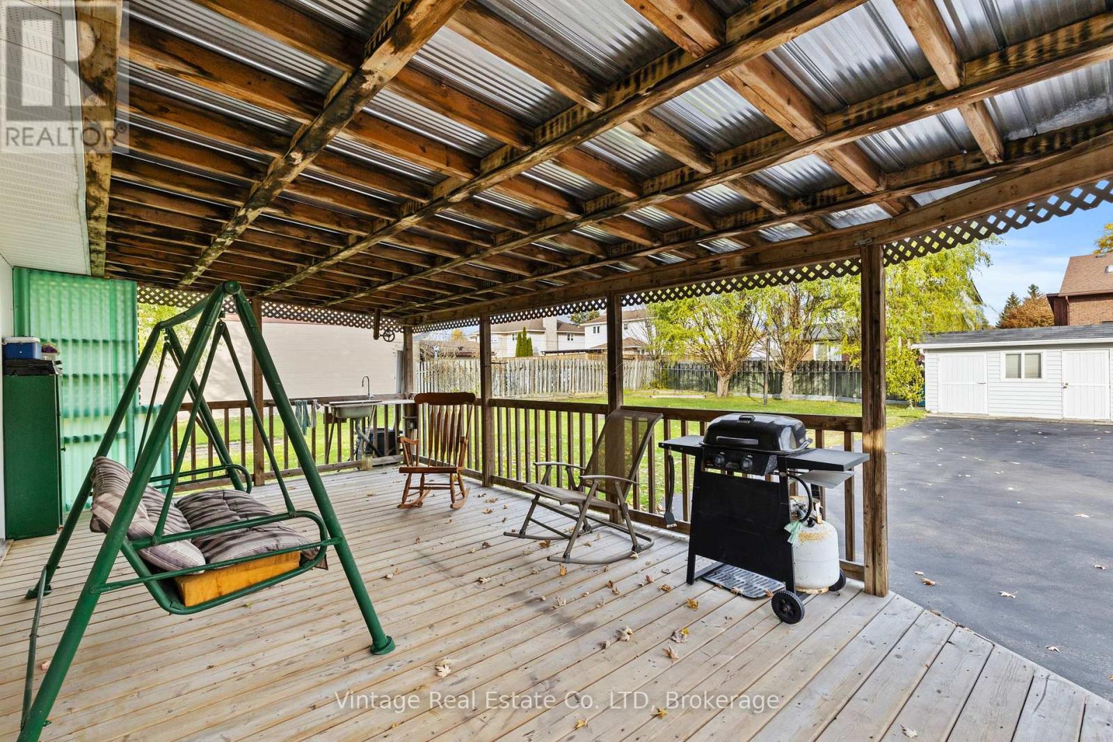 190 Thorold Road, Welland, Ontario  L3C 3V7 - Photo 25 - X12526526