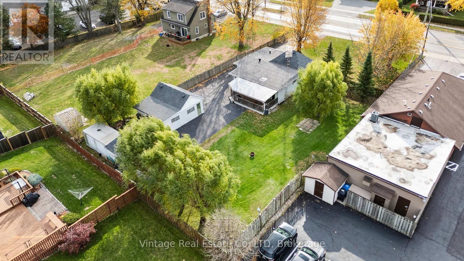 190 Thorold Road, Welland, Ontario  L3C 3V7 - Photo 31 - X12526526