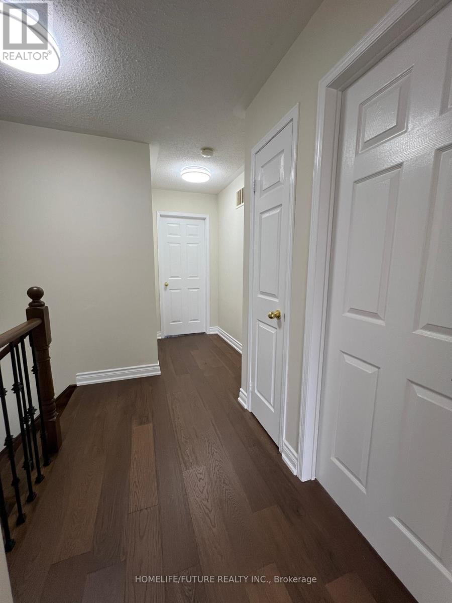 921 Taggart Crescent, Oshawa, Ontario L1K 0E4 - Photo 13 - E12526088