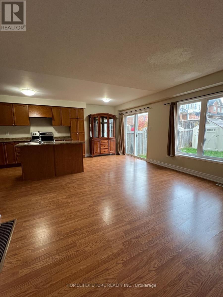 921 Taggart Crescent, Oshawa, Ontario L1K 0E4 - Photo 2 - E12526088