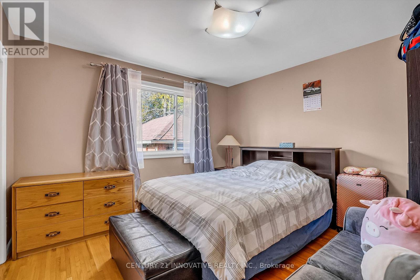 4 Hallow Crescent, Toronto, Ontario  M9W 2V9 - Photo 17 - W12521260