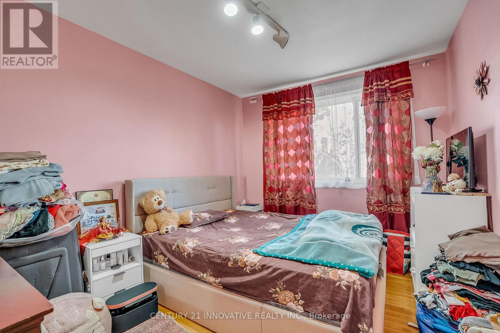 4 Hallow Crescent, Toronto, Ontario  M9W 2V9 - Photo 23 - W12521260