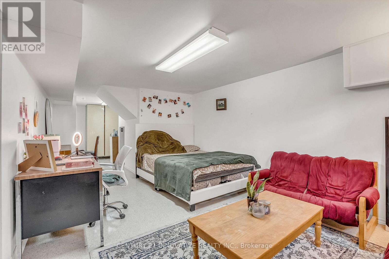 4 Hallow Crescent, Toronto, Ontario  M9W 2V9 - Photo 35 - W12521260