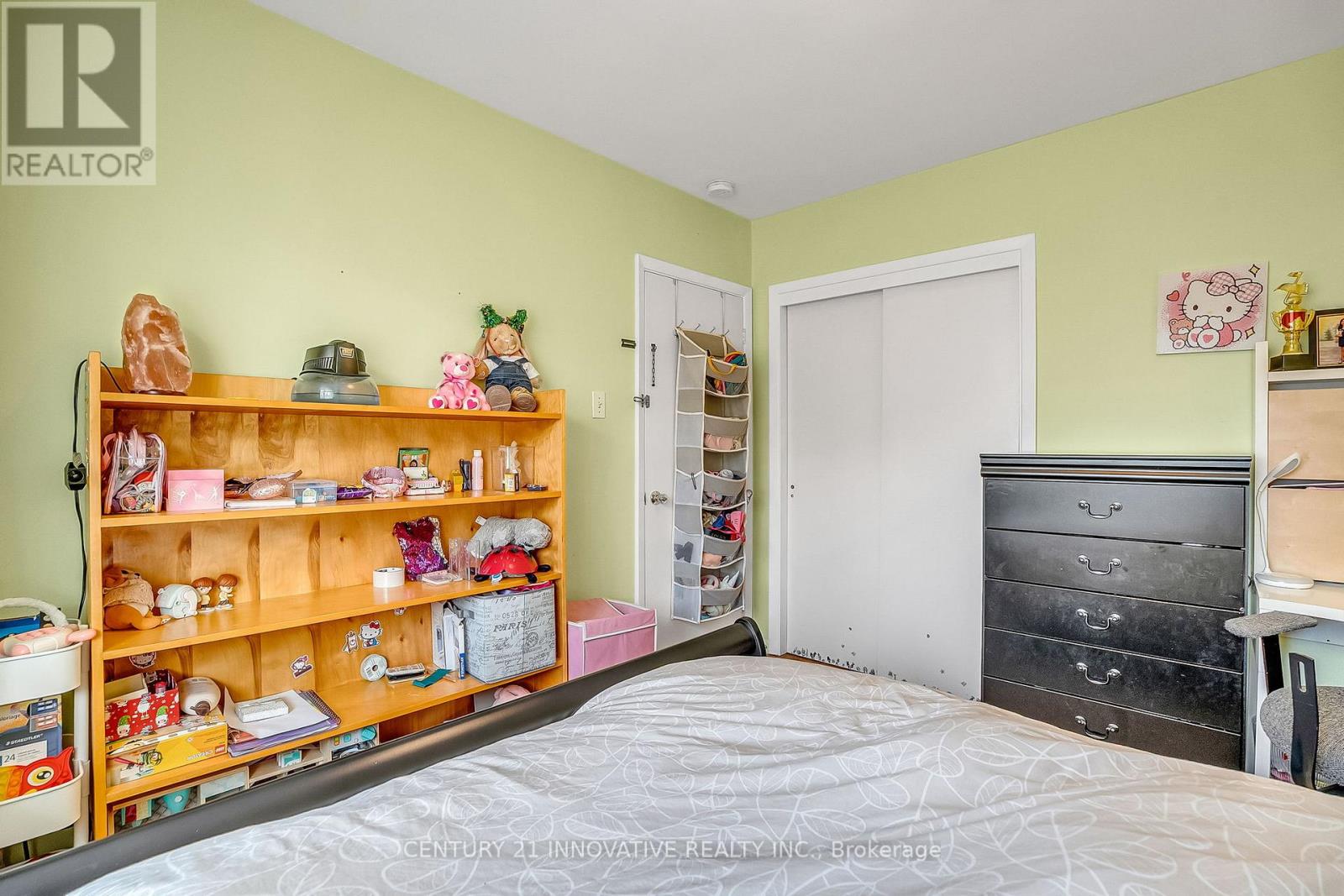 4 Hallow Crescent, Toronto, Ontario  M9W 2V9 - Photo 22 - W12521260