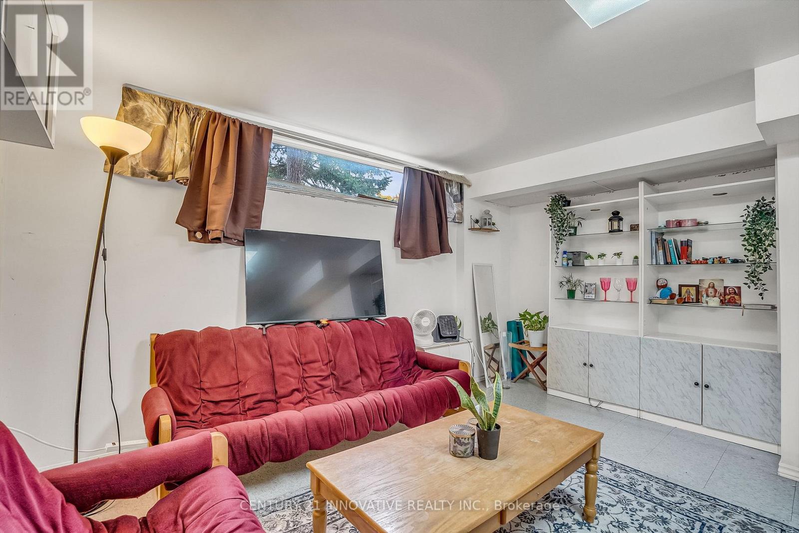 4 Hallow Crescent, Toronto, Ontario  M9W 2V9 - Photo 34 - W12521260