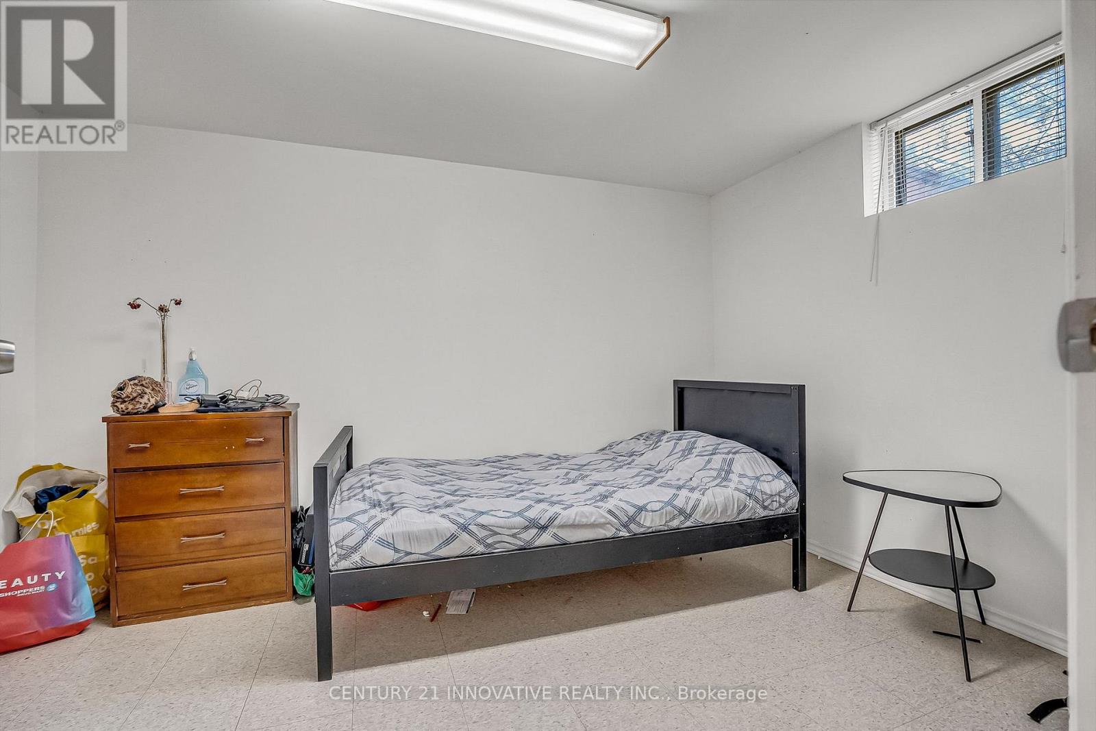 4 Hallow Crescent, Toronto, Ontario  M9W 2V9 - Photo 41 - W12521260