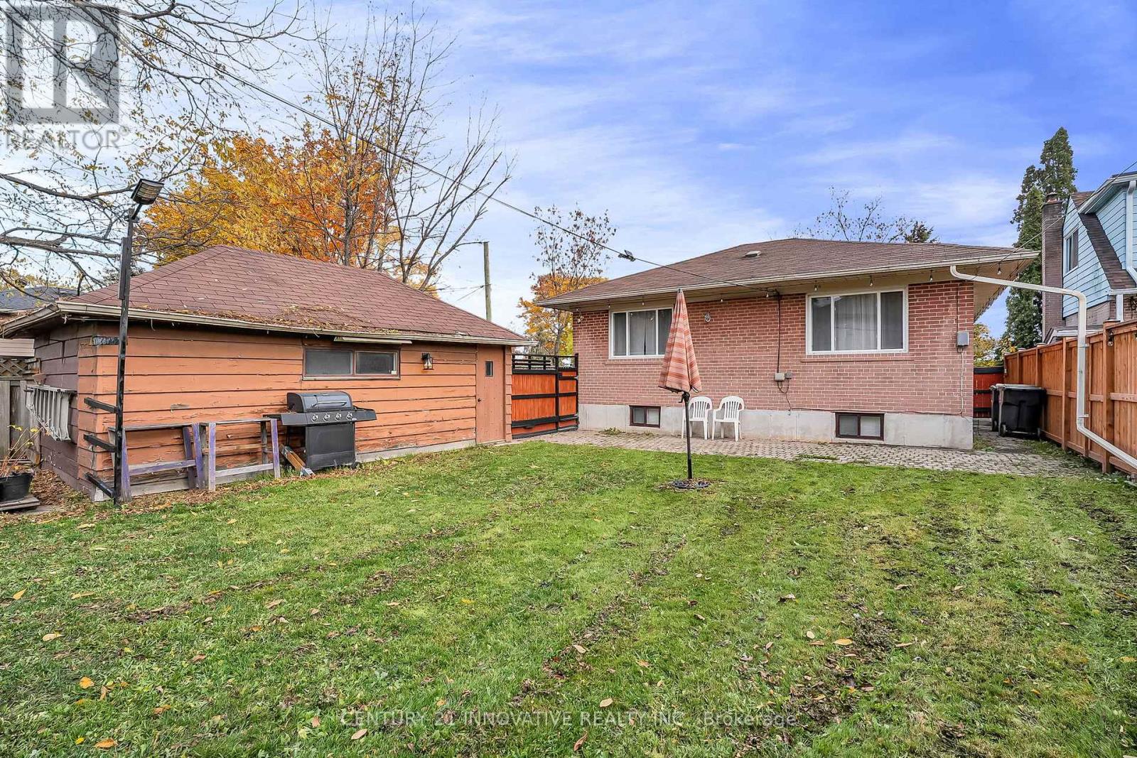 4 Hallow Crescent, Toronto, Ontario  M9W 2V9 - Photo 47 - W12521260