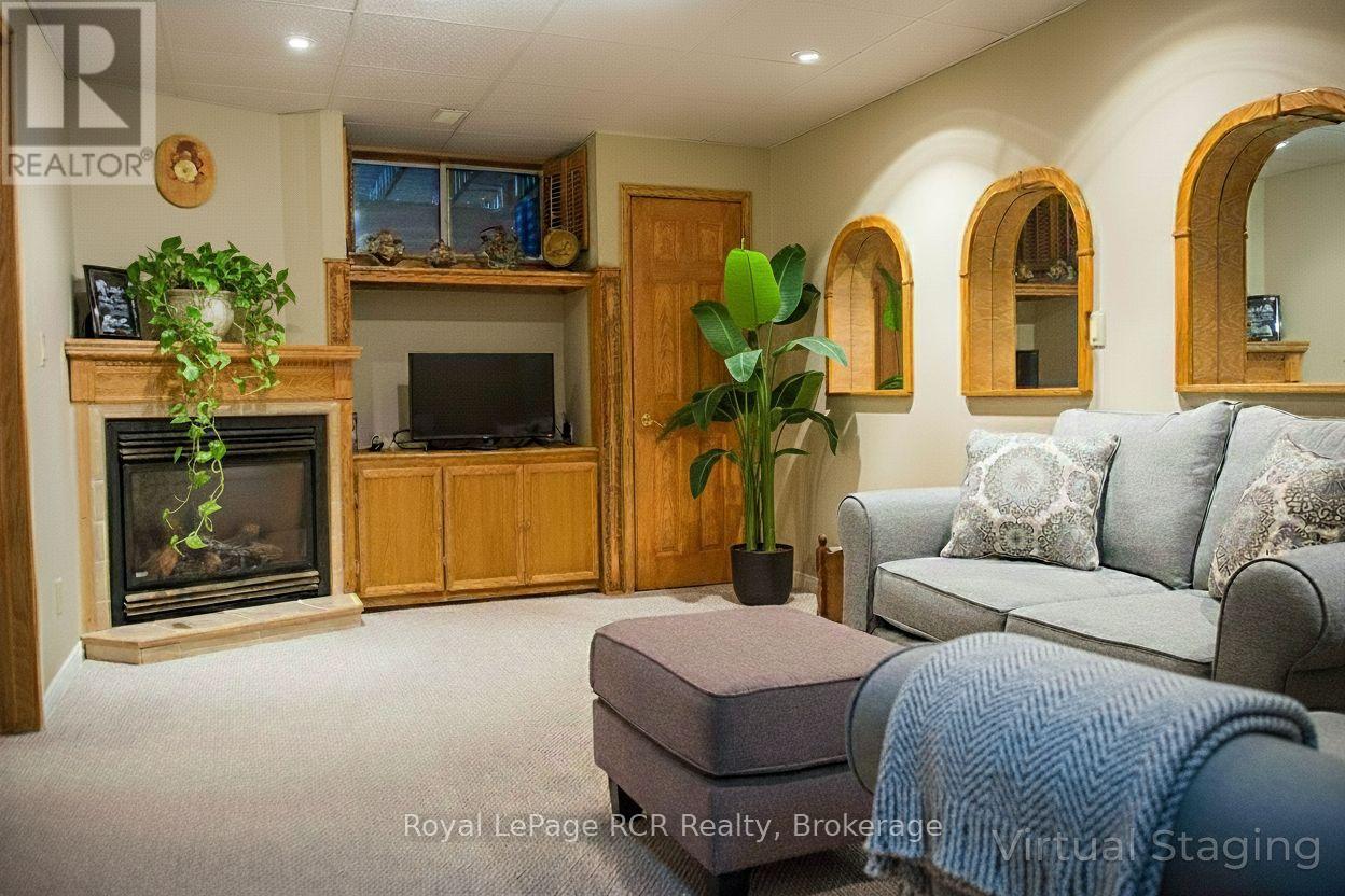 872 9th A East Avenue, Owen Sound, Ontario N4K 6Y6 - Photo 13 - X12526512