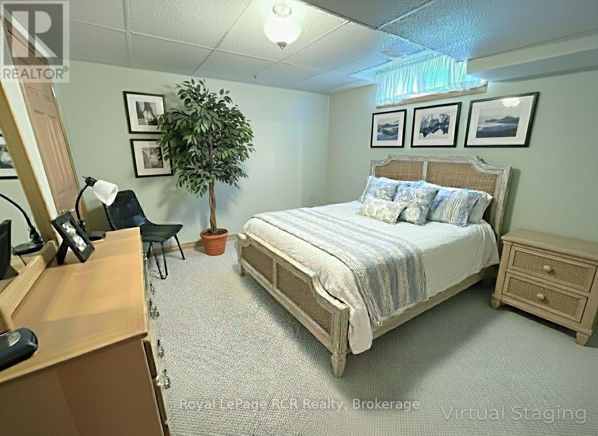 872 9th A East Avenue, Owen Sound, Ontario N4K 6Y6 - Photo 15 - X12526512