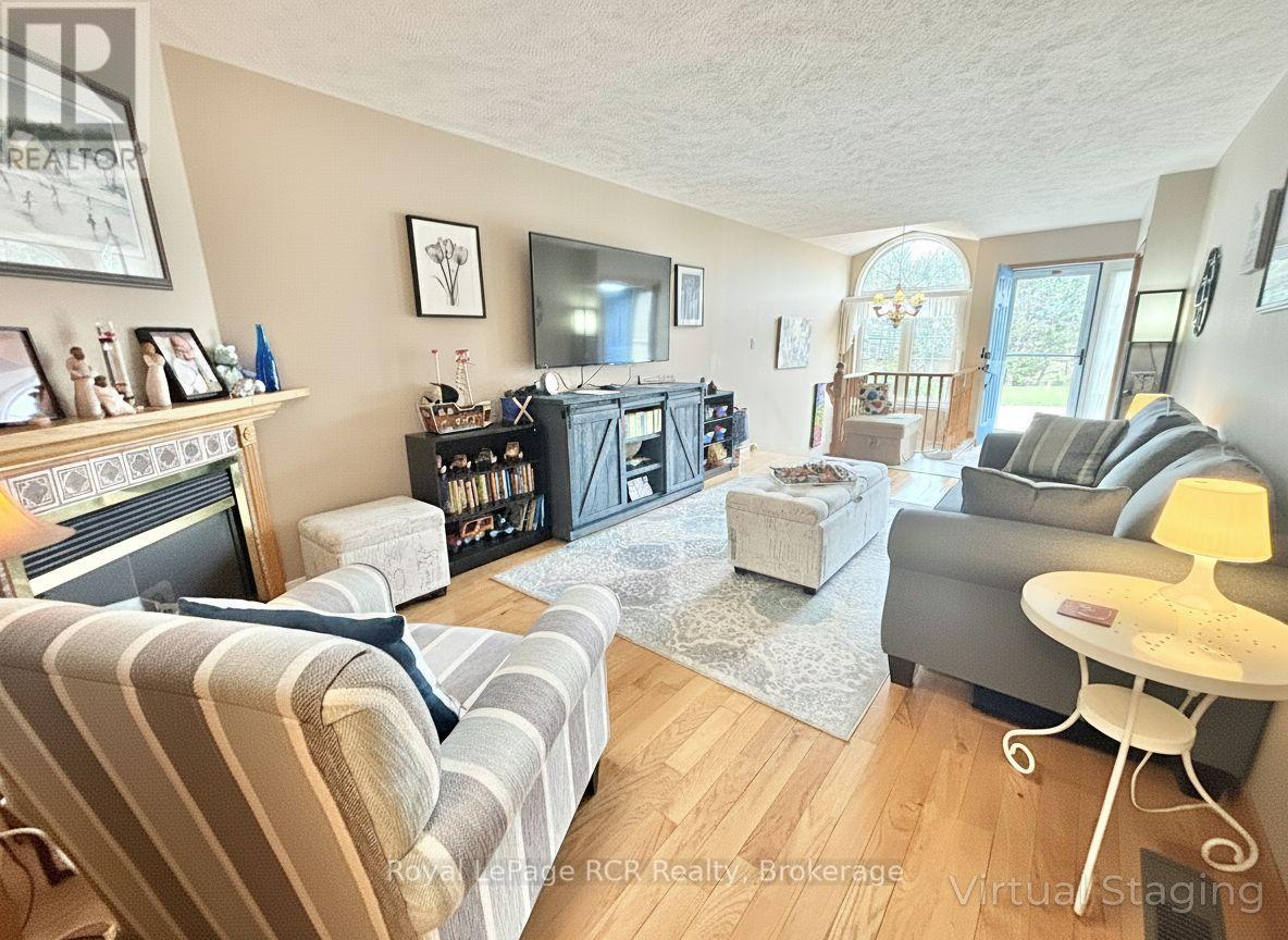 872 9th A East Avenue, Owen Sound, Ontario N4K 6Y6 - Photo 2 - X12526512