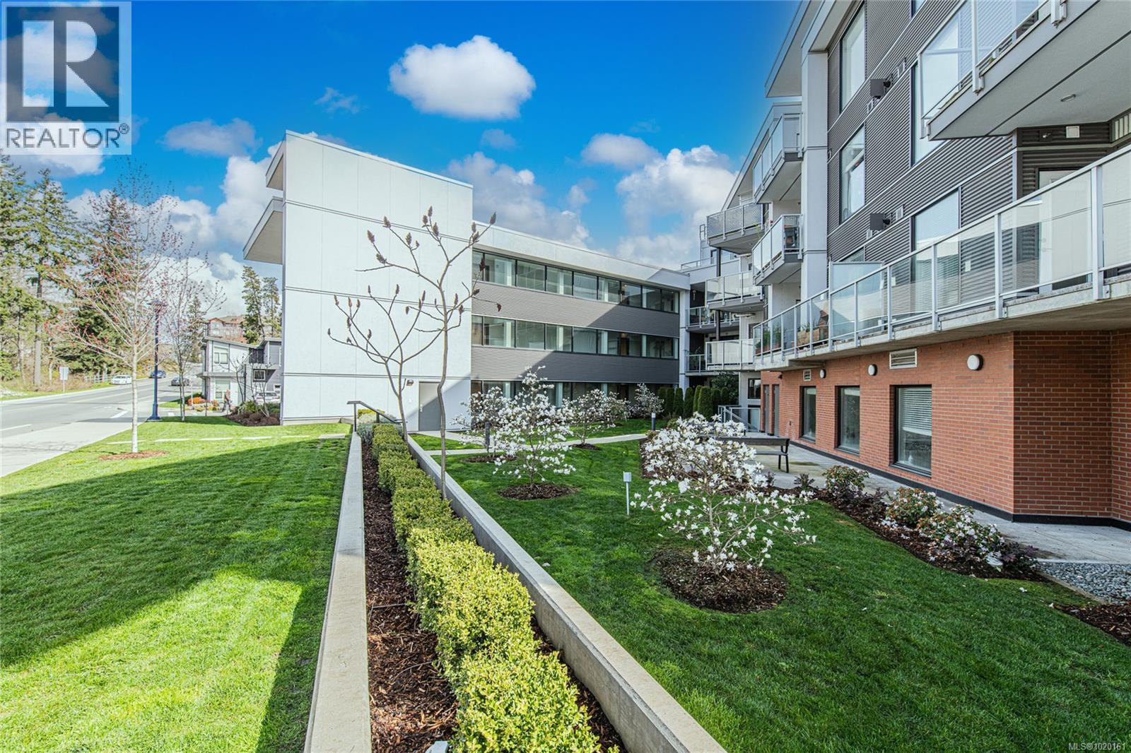 403 950 Whirlaway Cres, Langford, British Columbia