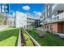 403 950 Whirlaway Cres Triple Crown Residence 1