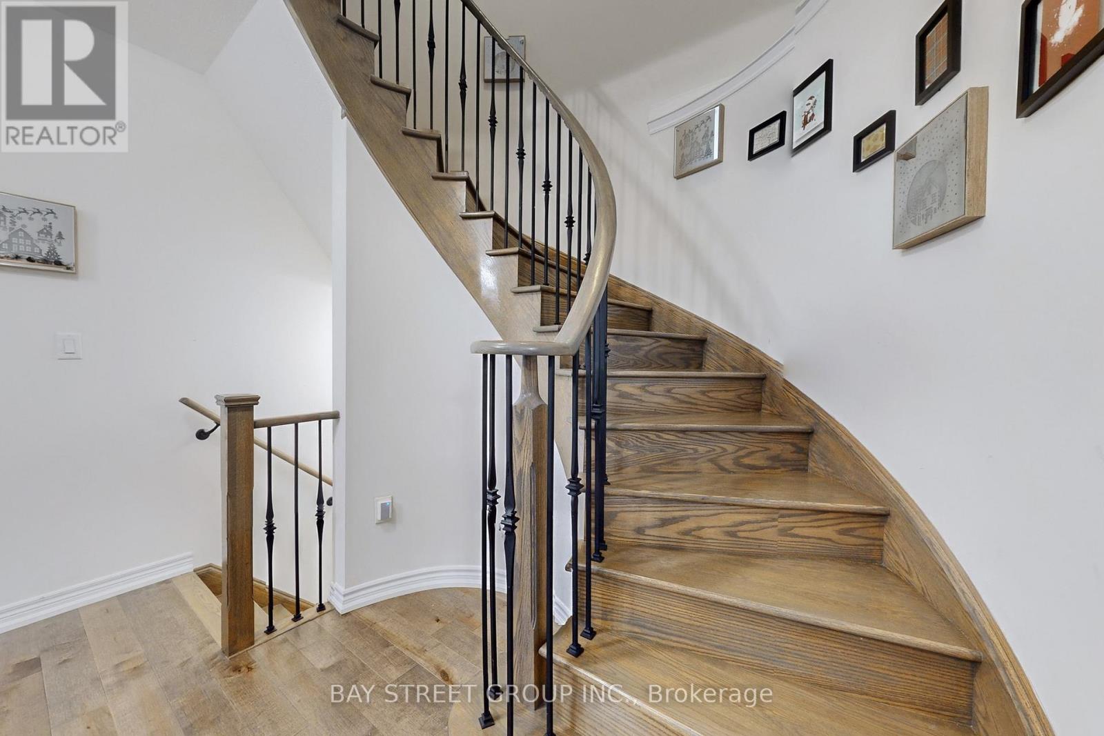 7 Paper Mills Crescent, Richmond Hill, Ontario  L4E 0V5 - Photo 20 - N12526532