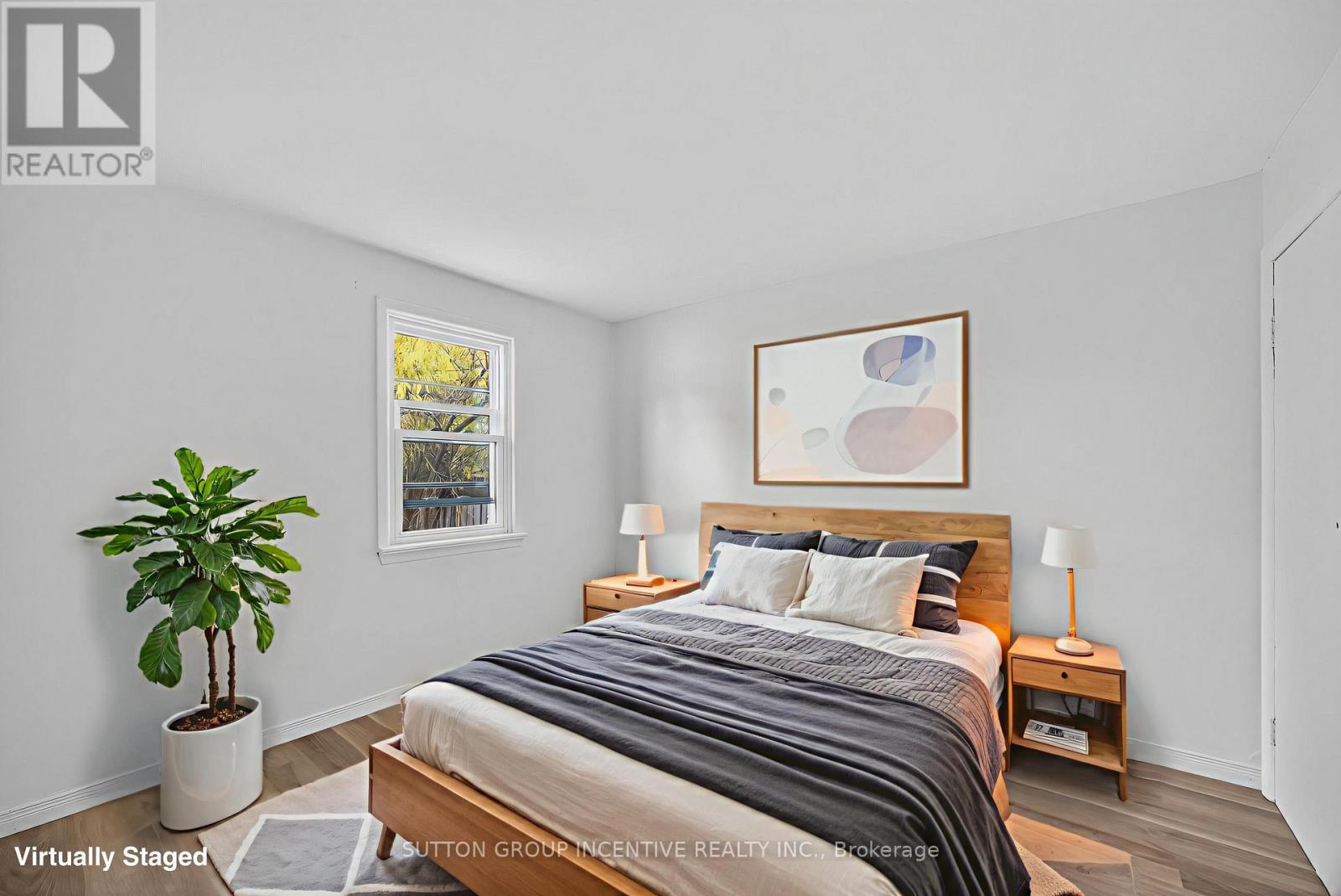 2 Derby Street, Orillia, Ontario  L3V 5R5 - Photo 14 - S12526524