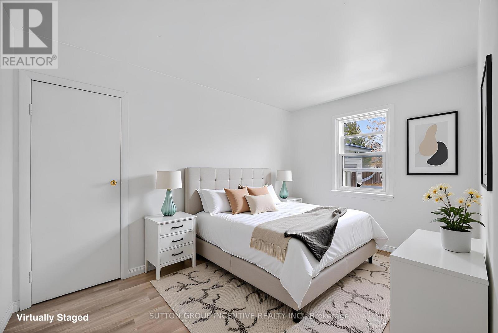 2 Derby Street, Orillia, Ontario  L3V 5R5 - Photo 18 - S12526524