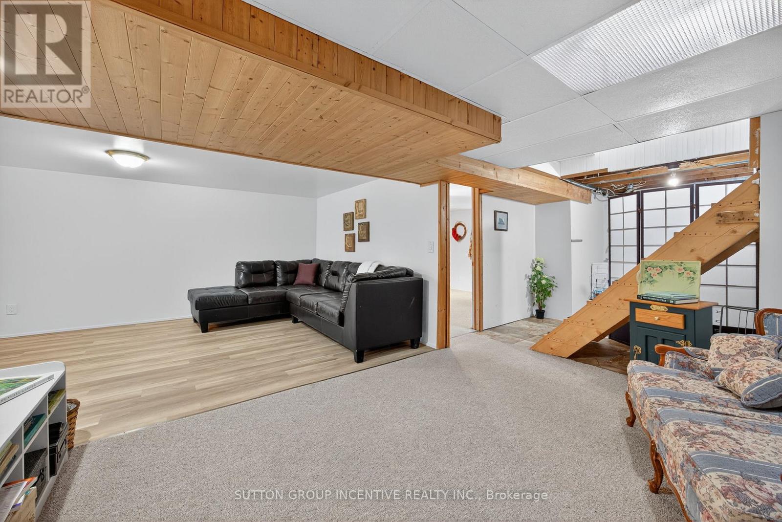 2 Derby Street, Orillia, Ontario  L3V 5R5 - Photo 21 - S12526524